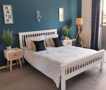 2 bedroom flat to rent - Photo 6
