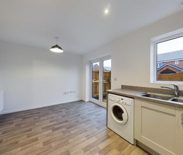 3 bedroom terraced house to rent - Photo 1