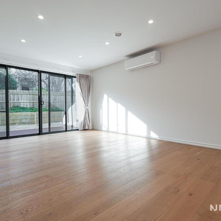 1/13 Kendall Street, RINGWOOD - Photo 1