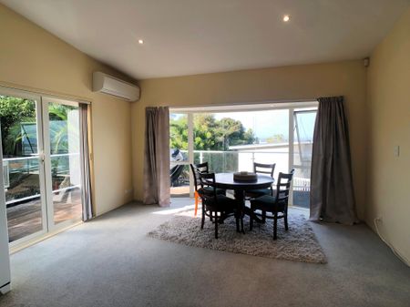 A town house with vast sea views - Photo 4