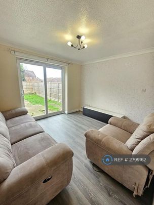 2 bedroom end of terrace house to rent - Photo 1