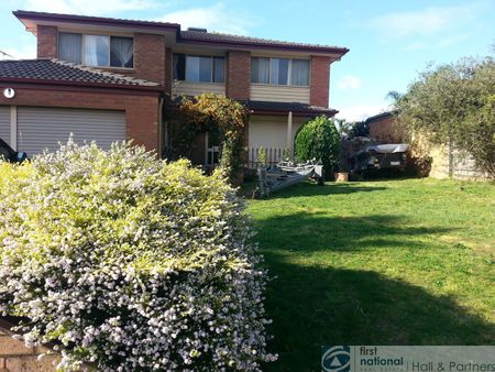 3 Huxley Crescent, Endeavour Hills - Photo 5