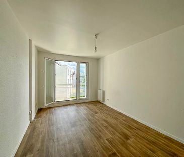 Appartement Vierzon 1 pièce(s) 23.6 m2 - Photo 2