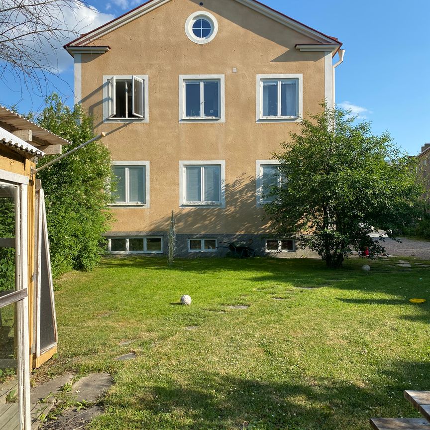Ullavigatan, Örebro - Foto 1