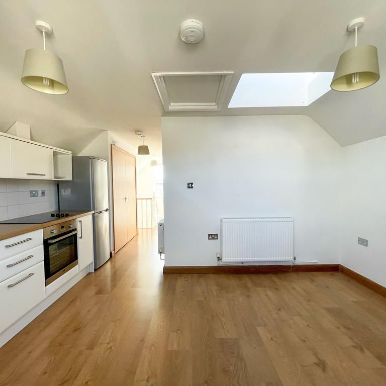 1 bedroom flat to rent - Photo 1