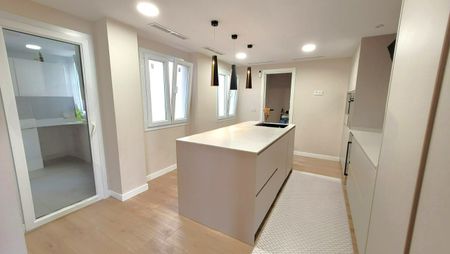 10 Avinguda dAlexandre Rosselló, Palma de Mallorca, Balearic Islands 07002 - Photo 2