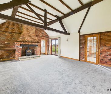 Hoon Hay Farm, Marston Lane, Marston On Dove DE65 5EA - Photo 3