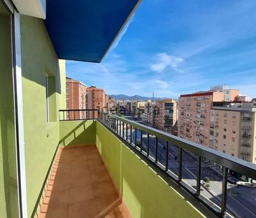 Alquiler de piso en Calle Vistafranca - Photo 2