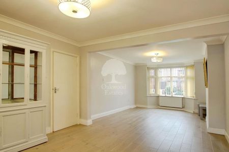 4 bedroom semi-detached house to rent - Photo 4