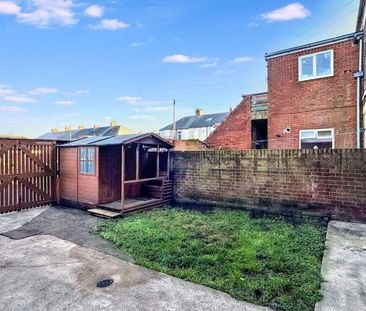 3 bed terraced house to rent in NE31 - Photo 4