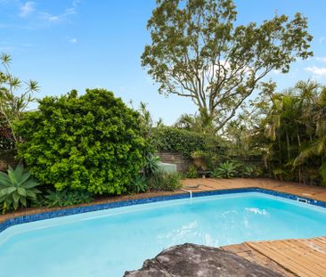 Spacious Family Oasis with Pool � Moments to Mona Vale Village - 6 ... - Photo 1