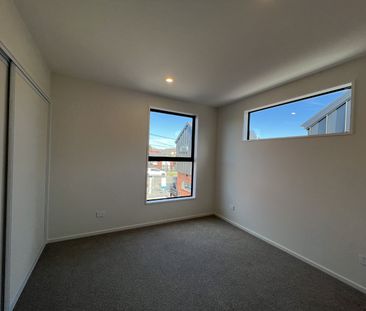 2/389 Armagh Street, Linwood - Photo 6