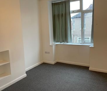 2 Bed Terraced House, Oakwood Avenue, CR4 - Photo 5