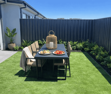 PRIVATE ROOM WITH OWN ENSUITE AND KITCHENETTE !!!! - Photo 6