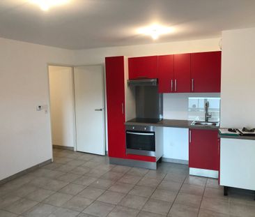 Appartement 3 pièces 55m2 MARSEILLE 11EME 855 euros - Photo 6