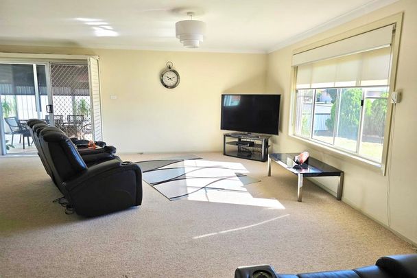 29 Best Street, Parkes NSW 2870 - Photo 1