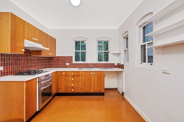 Unit 1/242a St Johns Road, Forest Lodge. - Photo 1