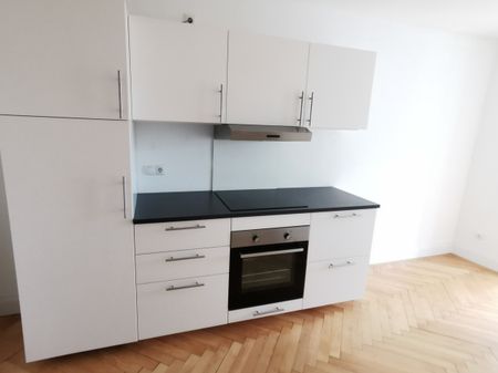 Schöne 2,5-Zimmer-Wohnung in saniertem Altbau in Bregenz mit Seesicht - Photo 4