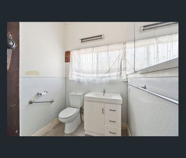 1008 Lydiard Street North, Ballarat North, Vic 3350 - Photo 2