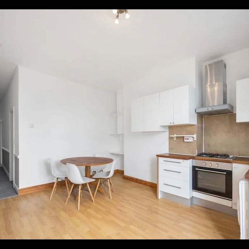 2 Bed Penthouse, St. Marys Road, NW10 - Photo 1
