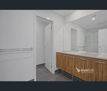 42 Tanzanite Circuit, Craigieburn, Vic 3064 - Photo 6