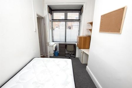 4 bedroom house to rent - Photo 3