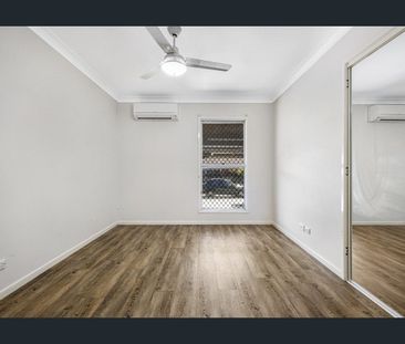 Spacious 4 bedroom home with dual living space - Photo 6