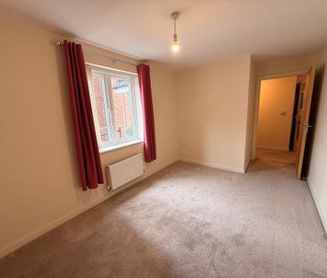 2 bedroom ground floor flat to rent - Photo 4