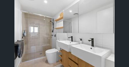 Two bedroom plus study in the heart of Toowong - Photo 4