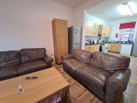 7 bedroom house to rent - Photo 4