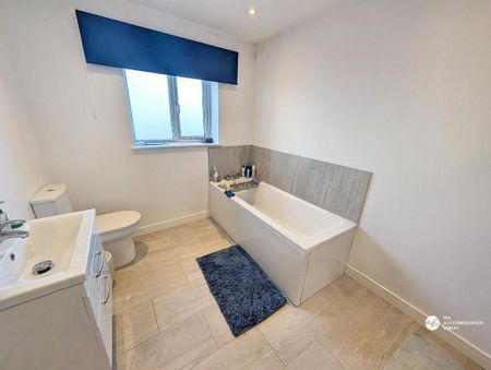 3 bedroom detached house to rent - Photo 4