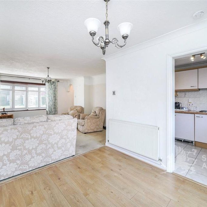 3 bedroom terraced house to rent - Photo 1
