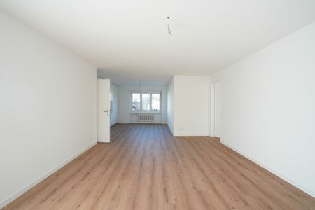 Erstbezug nach Sanierung: Stilvolle 4.5-Zimmer-Wohnung mit Top Anbindung - Foto 4