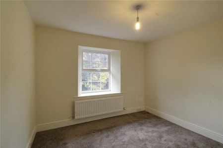 2 bedroom semi-detached house to rent - Photo 3