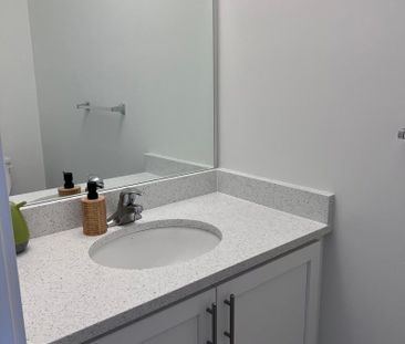 For Lease - 235 Lormont Boulevard Unit# Lot #3, Hamilton, Ontario - Photo 6