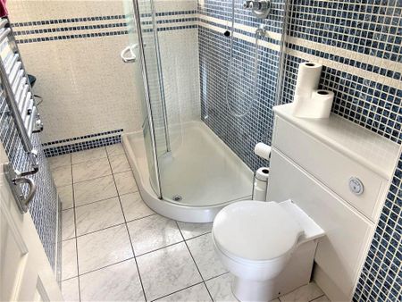 1 bedroom in a house share to rent - Photo 5