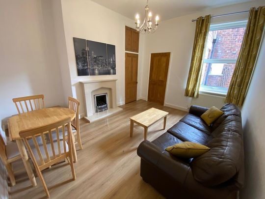 2 bedroom ground floor flat to rent - Photo 1