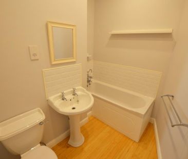 2 bedroom apartment to rent - Photo 6