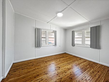 4 Bedroom Home including Water - Photo 3