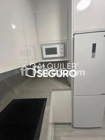 Piso en alquiler en Centro - Foto 4