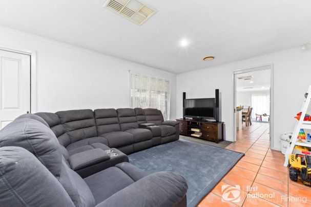 Spacious Family Home in a Quiet, Family-Friendly Location - Photo 1