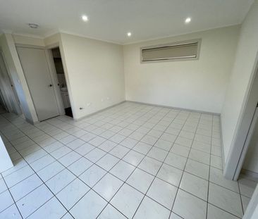 Fantaqstic 2 bedroom granny flat! - Photo 5