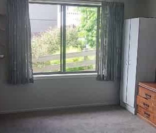 Large Family Home - Photo 5