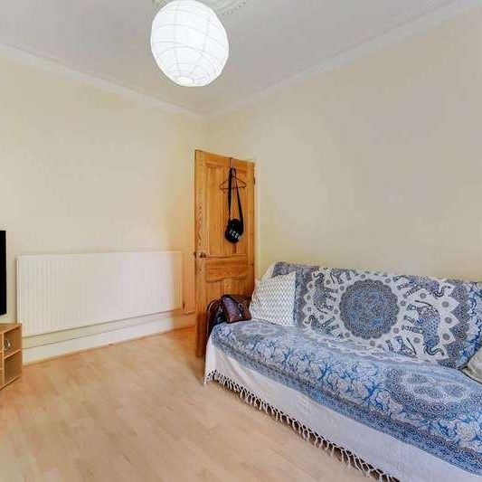 Harold Road, Upton, E13 - Photo 1