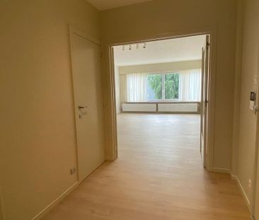 Appartement te huur in Oostende voor € 850 met 2 slaapkamers - Photo 4