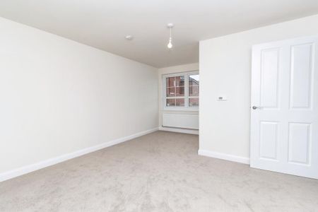 3 bedroom terraced house to rent - Photo 5