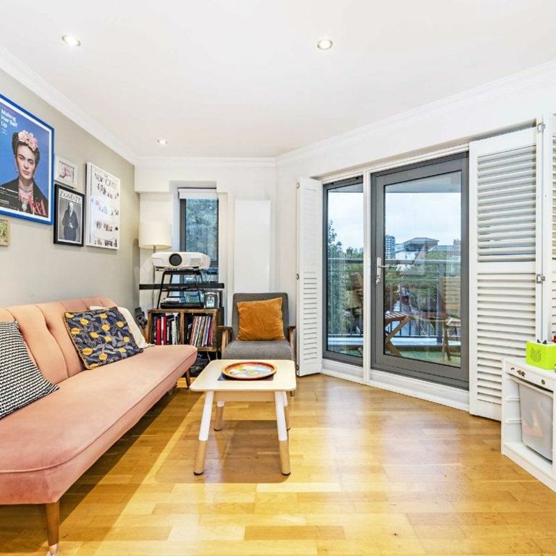 Woodseer Street - Photo 1