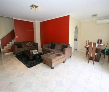 Bankstown - Photo 1
