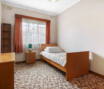 EMBRACE COMFORT AND STYLE IN A PRIME NOBLE PARK LOCATION - Photo 4