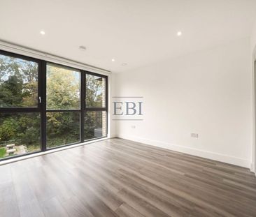 Hermitage Lane, Woodside Green, SE25 5HH - Photo 5